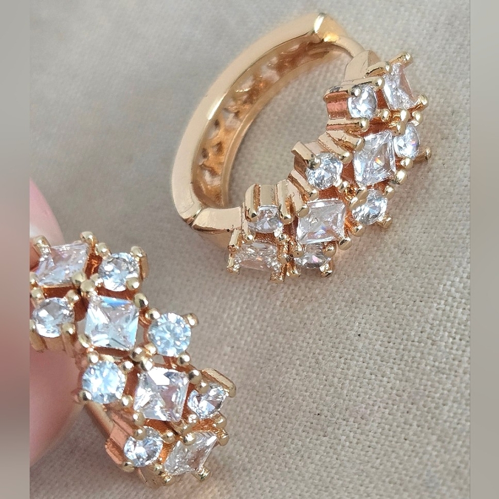 Luxury Style Gold Hoop Earrings